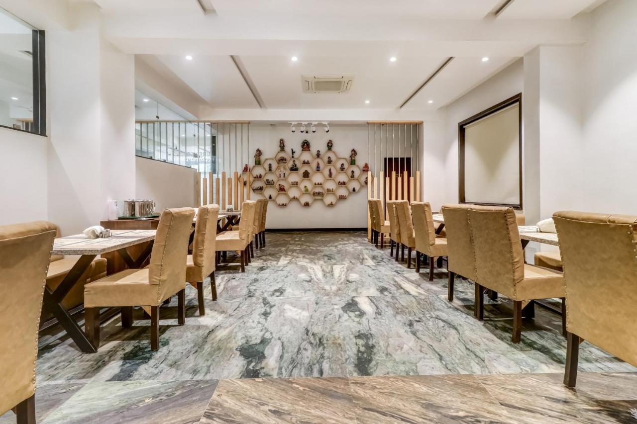 Oyo Townhouse 785 Sree Vinayaka Grand Hotel Anantapur Kültér fotó