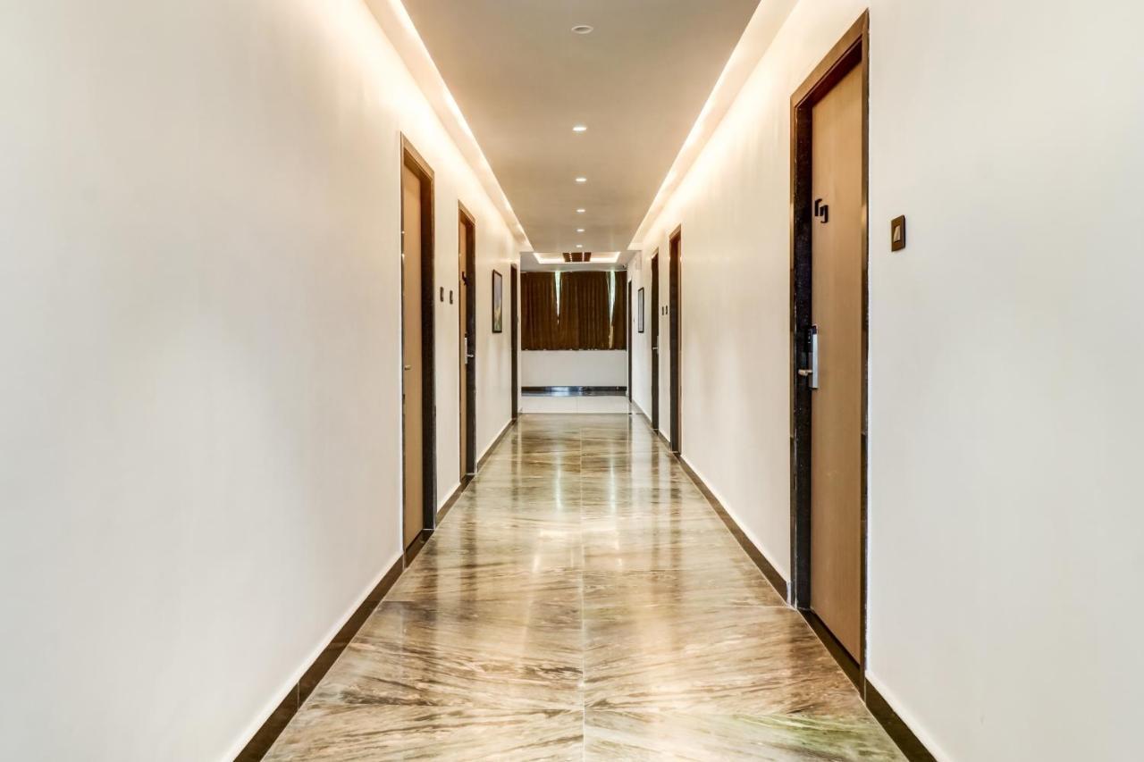 Oyo Townhouse 785 Sree Vinayaka Grand Hotel Anantapur Kültér fotó